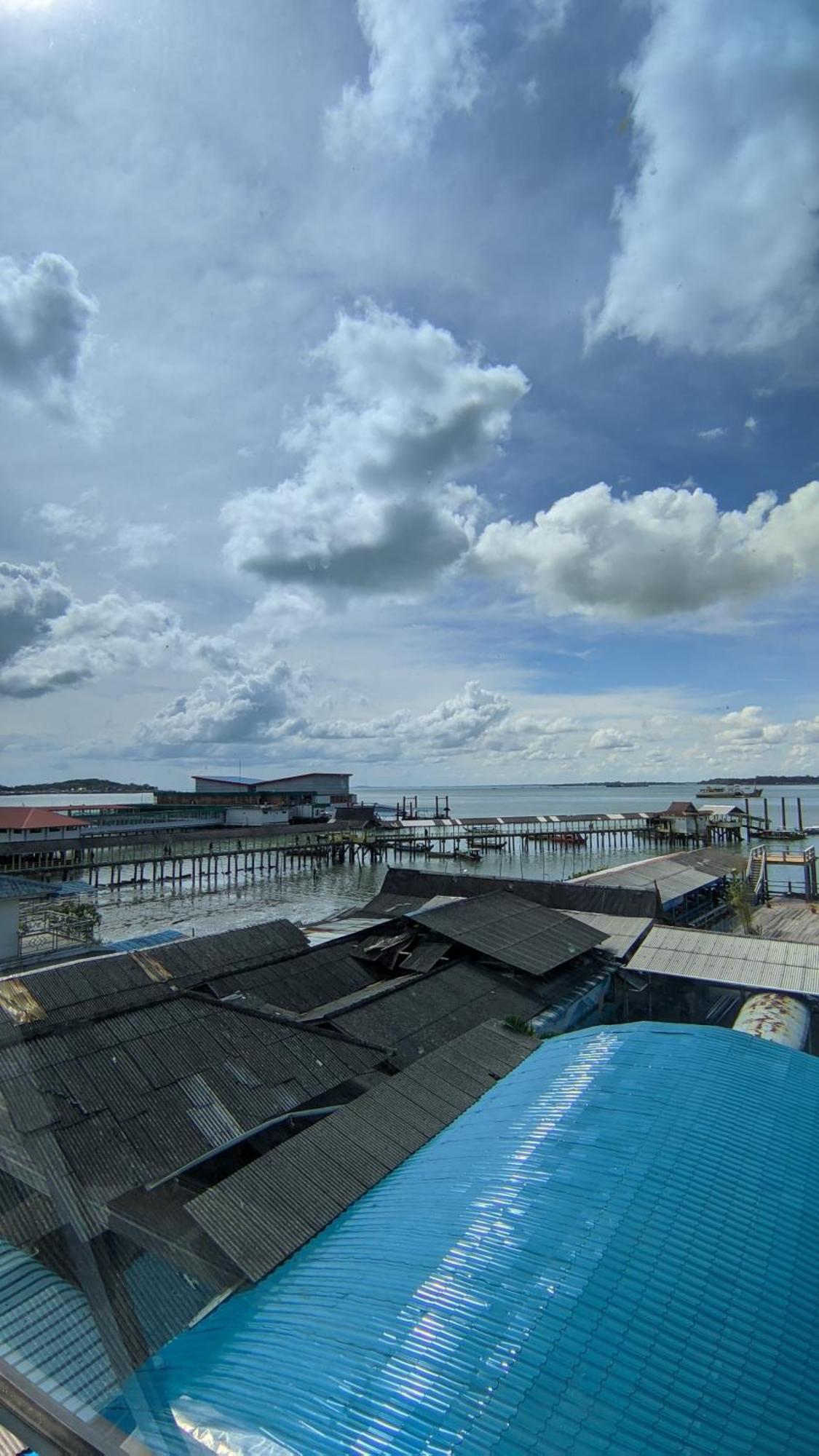 Melin Hotel Tanjungpinang Экстерьер фото