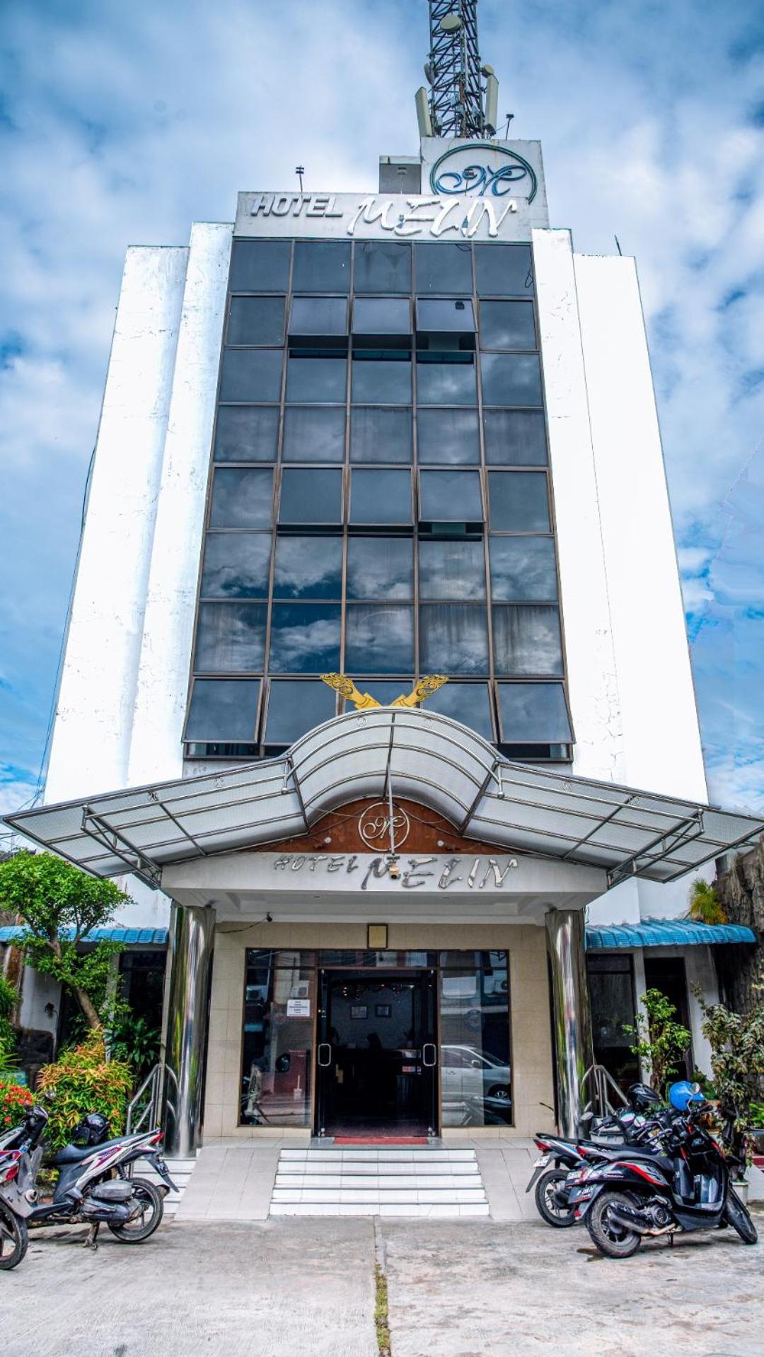 Melin Hotel Tanjungpinang Экстерьер фото
