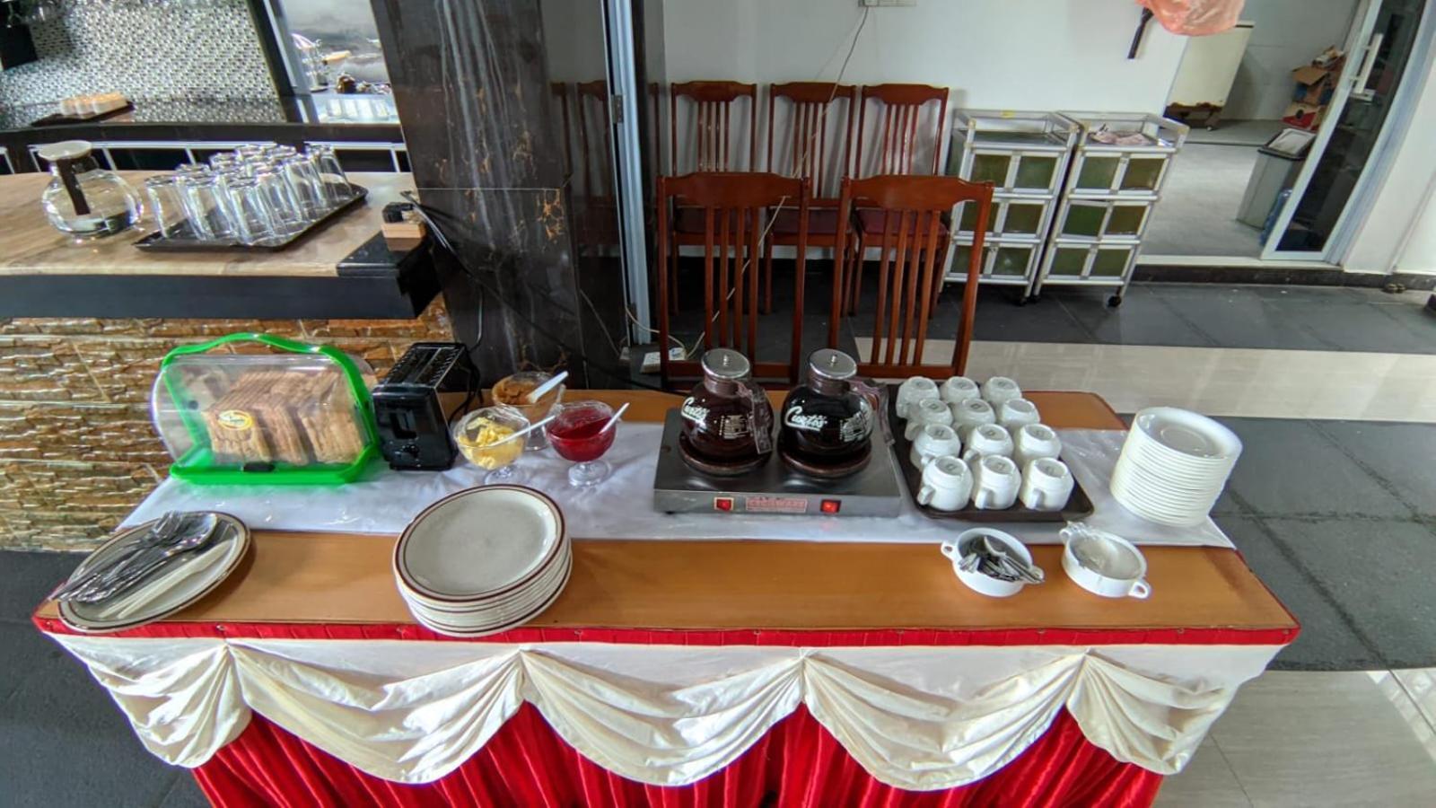 Melin Hotel Tanjungpinang Экстерьер фото